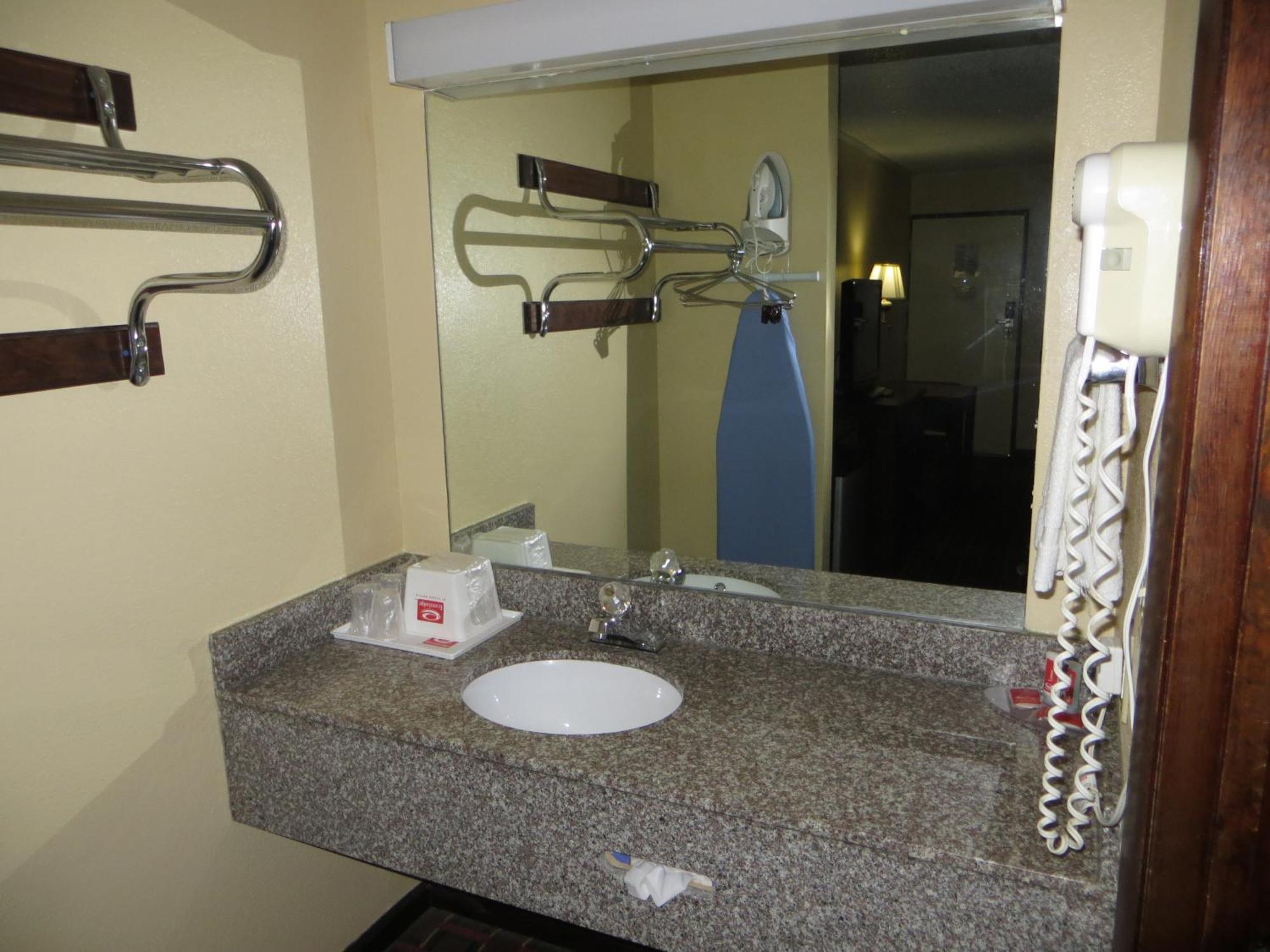 Econo Lodge Ленор-Сіті Екстер'єр фото